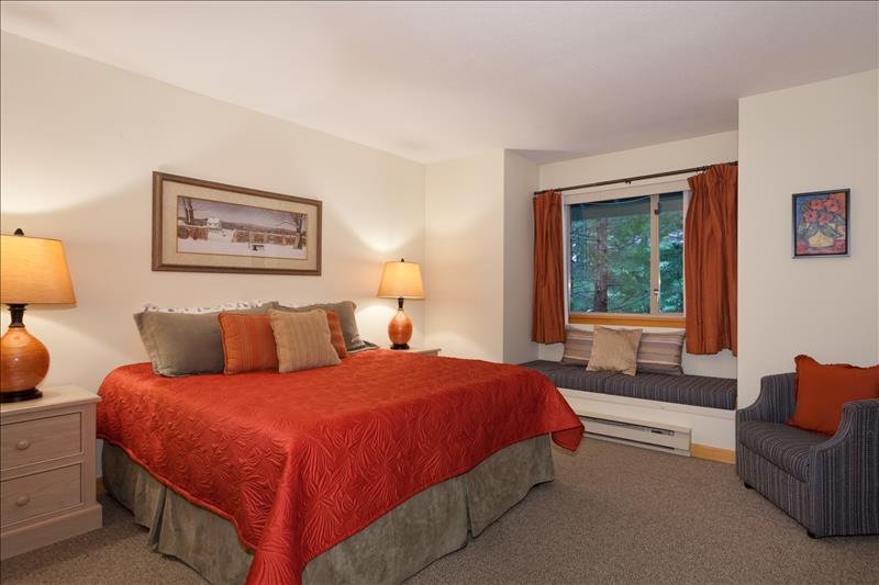Whistler Accommodations - Second bedrom with cozy window seat - Rentals By Owner