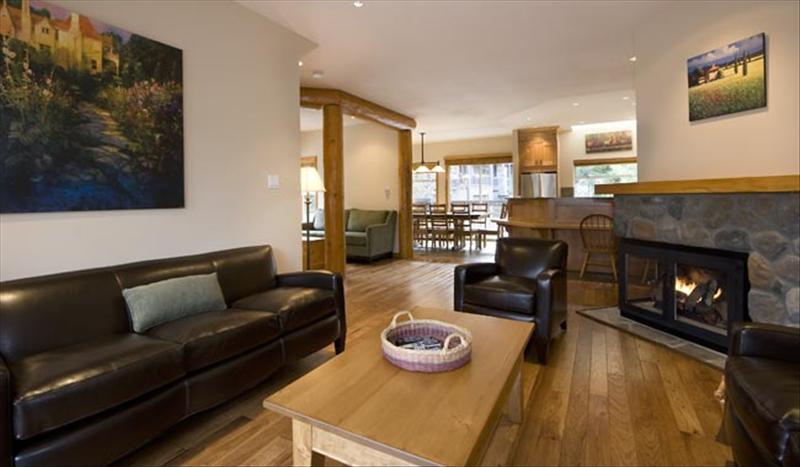 Whistler Best Ski In-Out Location :: Snowy Creek 5 Bedroom, HotTub