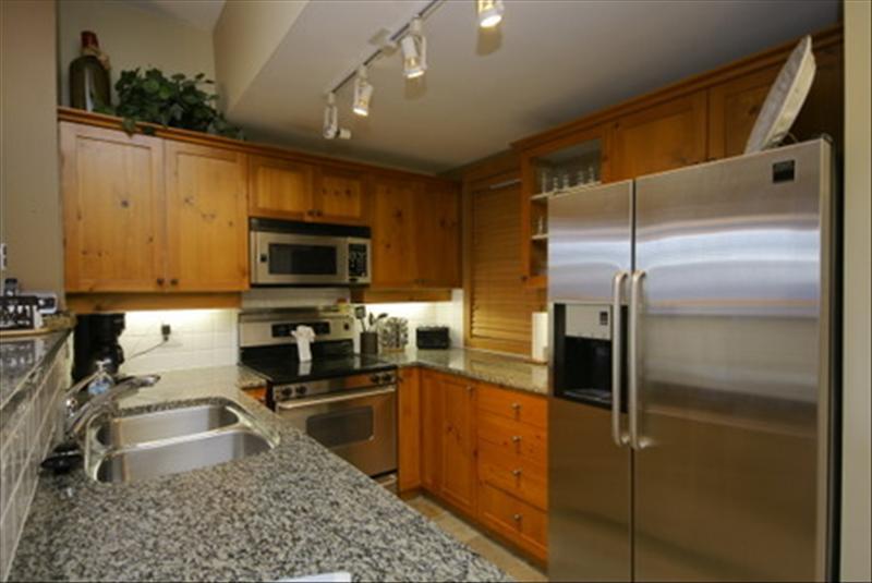 Whistler Accommodations - Fully equipped kitchen with everything you need to cook a gourmet meal - Rentals By Owner
