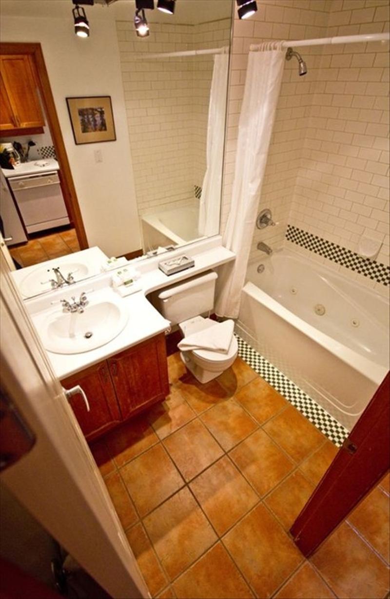 Whistler Accommodations - Bathroom with Jetted Tub - Rentals By Owner