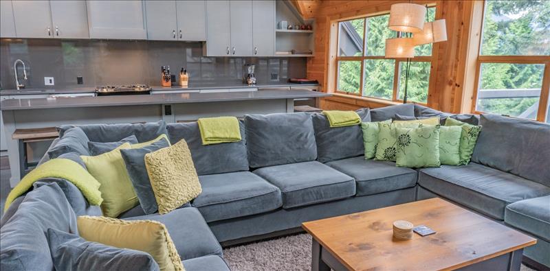 Whistler Accommodations - Spacious Living Room - Rentals By Owner