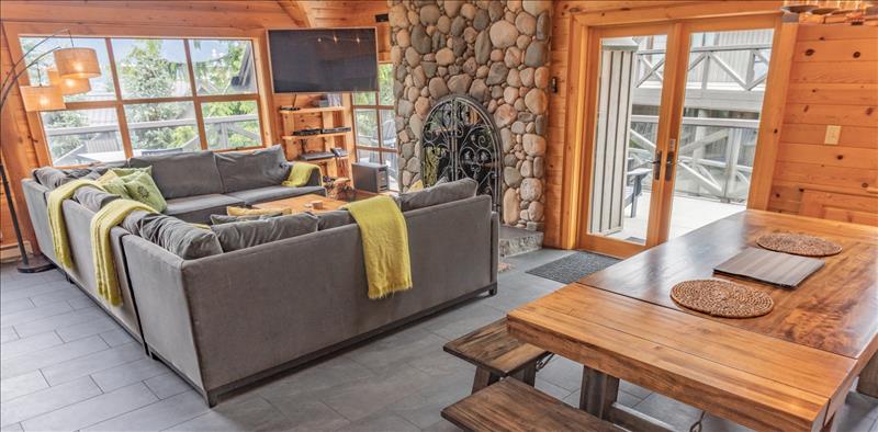 Whistler Accommodations - Dining and Living Room - Rentals By Owner