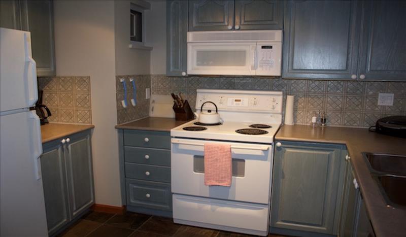 Whistler Accommodations - Full Kitchen at Stoney Creek - Rentals By Owner
