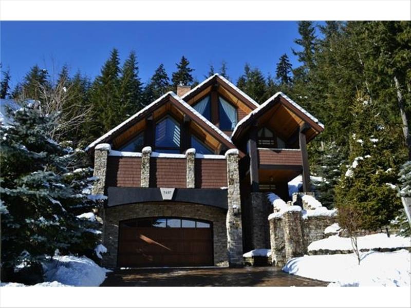 Whistler Accommodations - Luxury 6 Bedroom Chalet Outside - Rentals By Owner