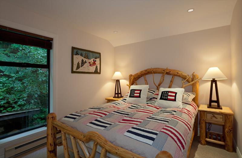 Whistler 4 Bedroom + Loft Luxury Townhome in Whistler Creek