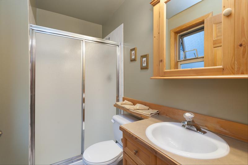 Whistler Accommodations - Nice bathrooms. - Rentals By Owner