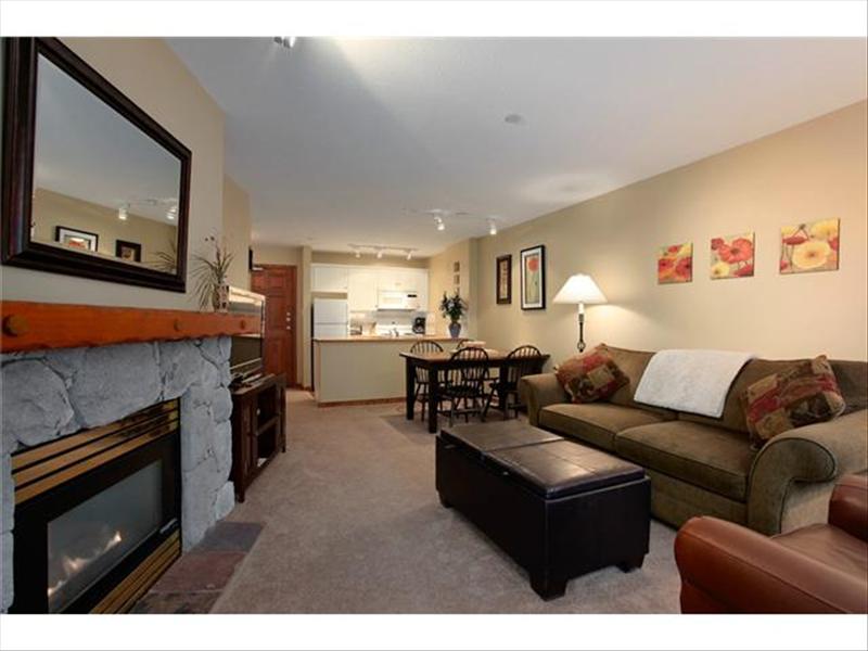 Whistler Accommodations - Flat Screen TV, Fireplace, Deluxe - Rentals By Owner