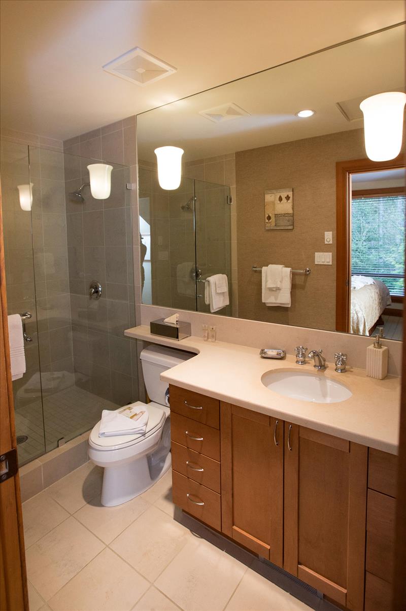 Whistler Accommodations - Upper Master Ensuite - Rentals By Owner