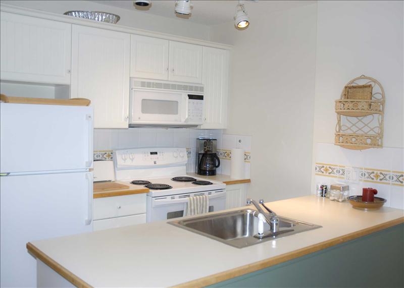 Whistler Accommodations - Fully-Equipped Kitchen - Rentals By Owner