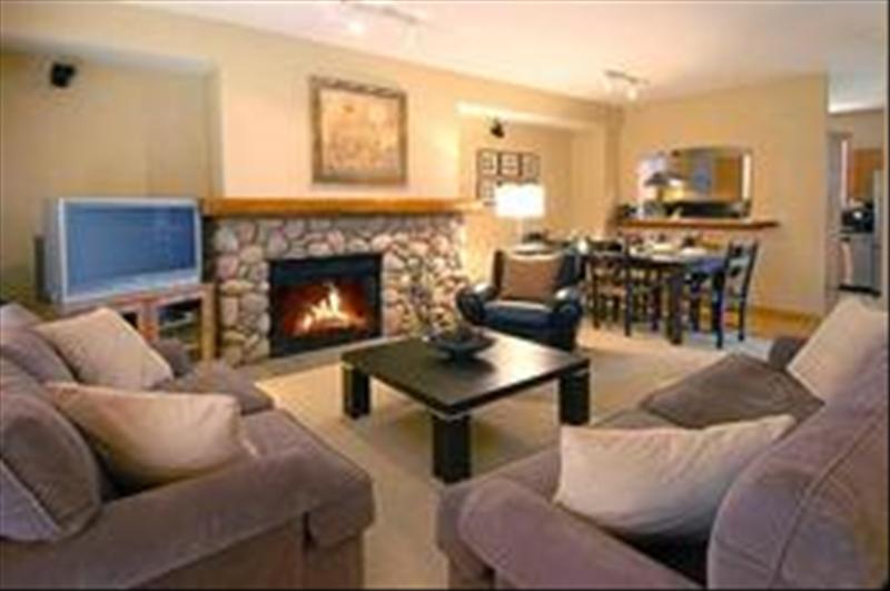 Whistler Whistler Townhome -Summer weekly special. On golf course!