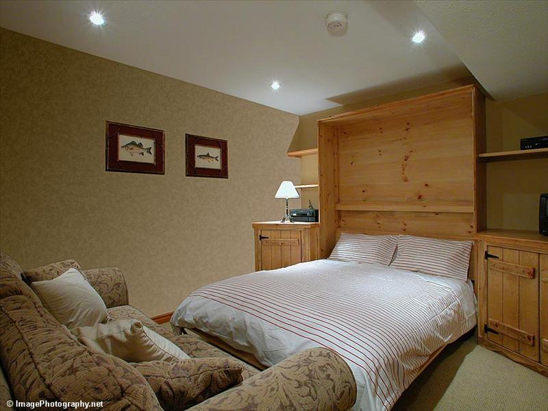 Whistler Accommodations - Queen sized Murphy bed in the den (with private ensuite) - Rentals By Owner