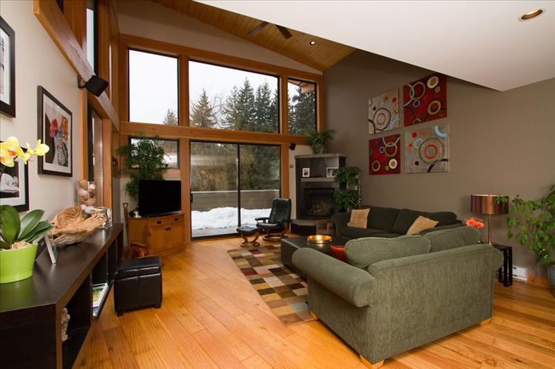 Whistler Ski Whistler Blackcomb 5 bedroom home for New Year's week