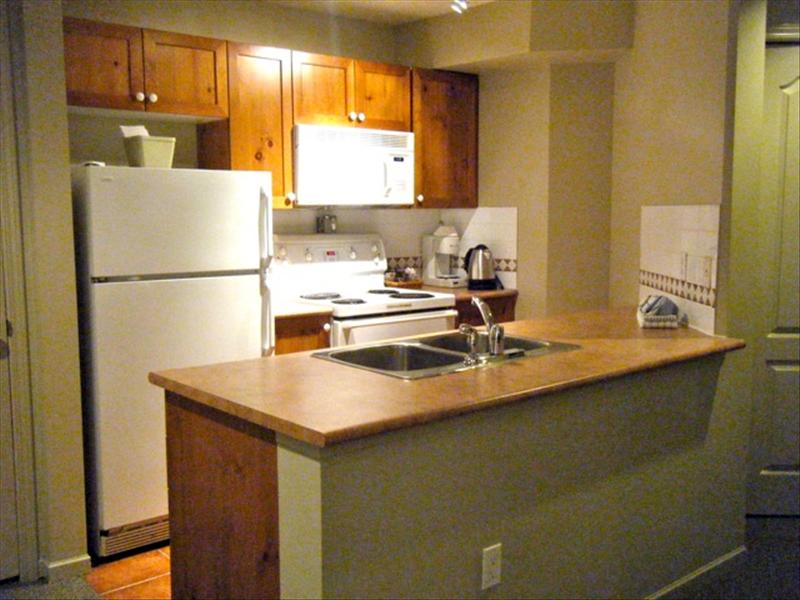 Whistler Accommodations - Fully equipped kitchen - Rentals By Owner