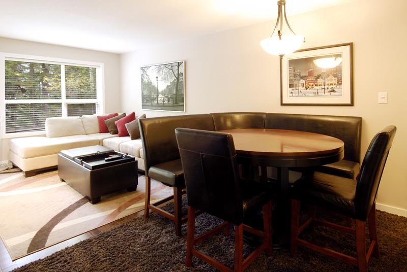 Whistler Accommodations - Lots of seating, bright and comfortable. - Rentals By Owner