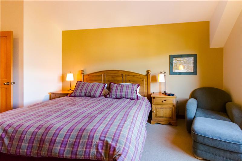 Whistler Scam Free Mountain Star skiin and skiout